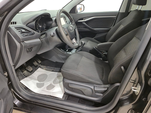 Lada (ВАЗ) Vesta Comfort Multimedia, 2017 года, пробег 156861 км