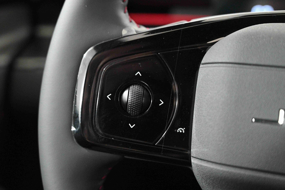 JETOUR DASHING Luxury, красный