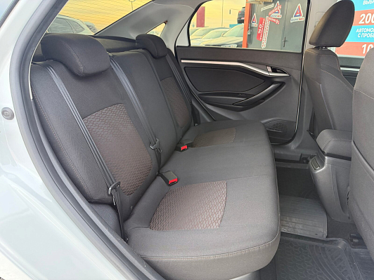 Lada (ВАЗ) Vesta Luxe, 2019 года, пробег 83000 км