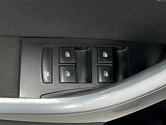 Opel Astra Active, 2013 года, пробег 156000 км