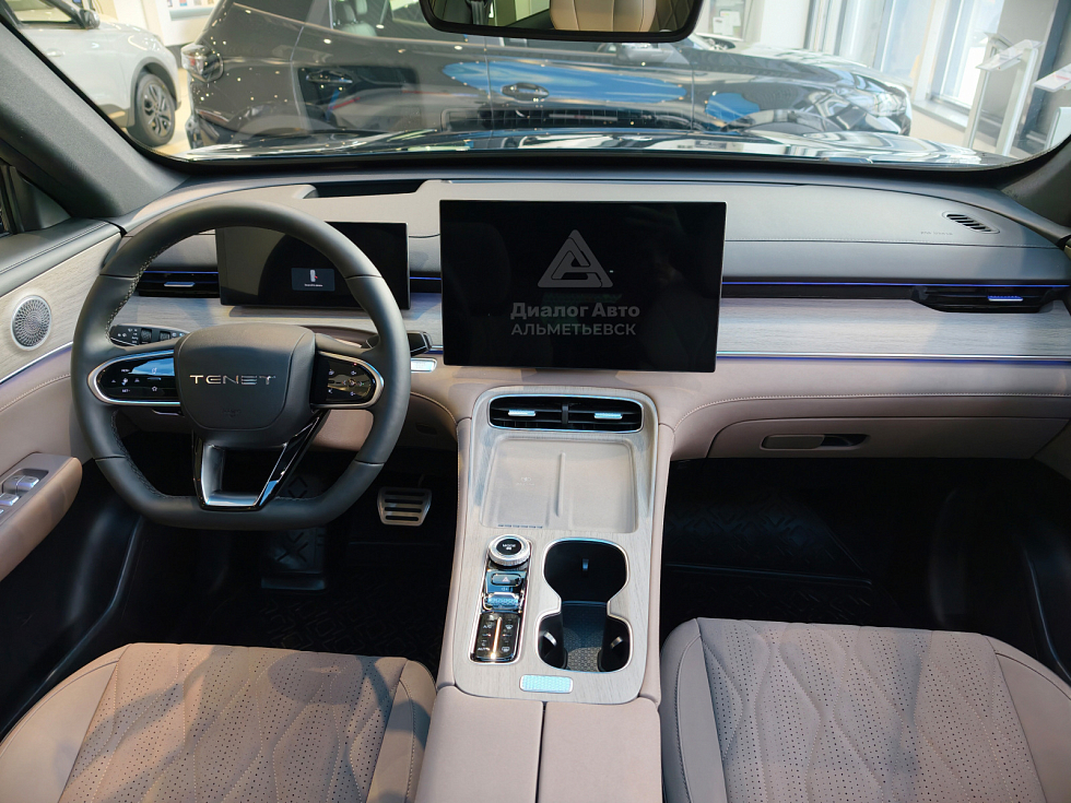 Tenet T8 Ультра 4WD, черный