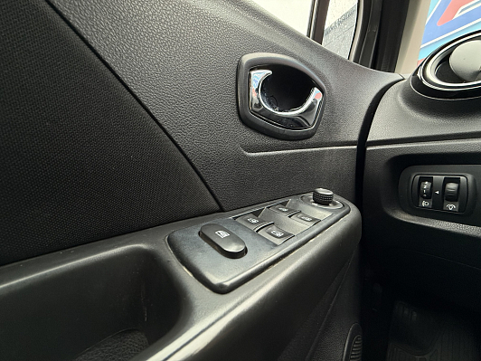 Renault Kaptur Drive, 2018 года, пробег 141000 км