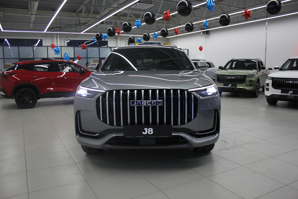 Jaecoo J8 Престиж +, серебряный