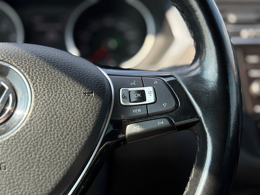 Volkswagen Tiguan CONNECT, 2018 года, пробег 130907 км