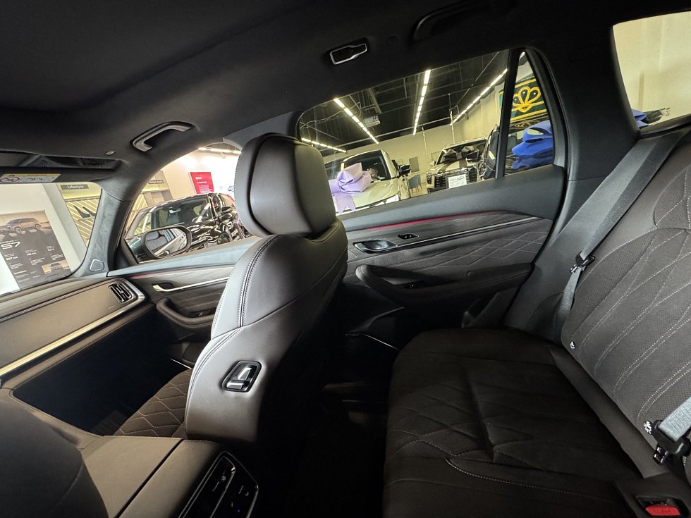 Geely Monjaro Flagship, черный