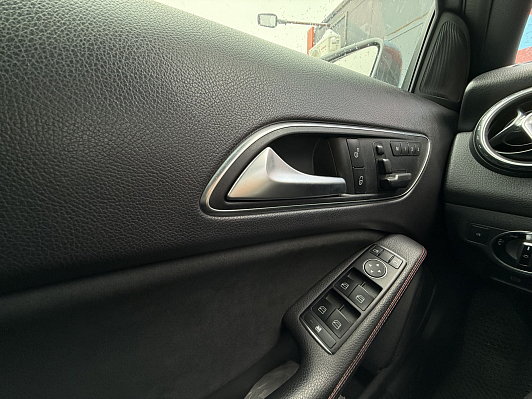 Mercedes-Benz GLA, 2015 года, пробег 197000 км