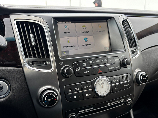 Hyundai Equus Luxury, 2012 года, пробег 202555 км