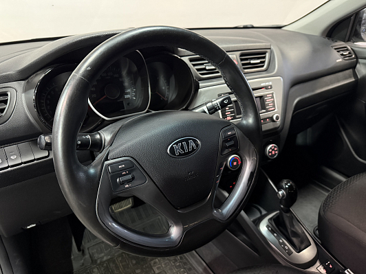 Kia Rio, 2016 года, пробег 120000 км
