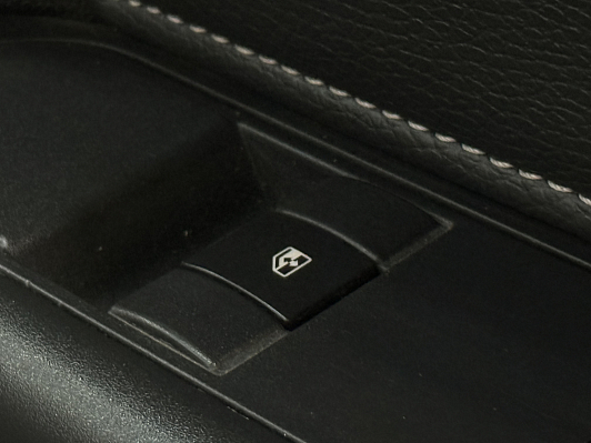 Opel Astra, 2011 года, пробег 233840 км