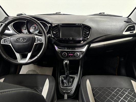 Lada (ВАЗ) Vesta, 2021 года, пробег 111115 км