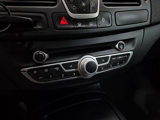Renault Laguna, 2009 года, пробег 270739 км