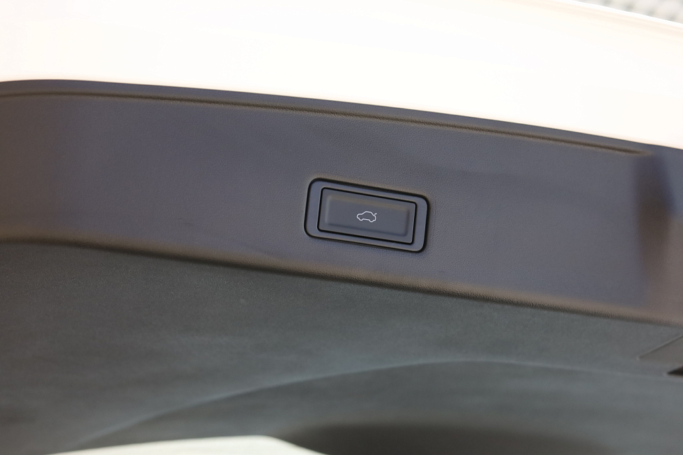 Omoda C5 Актив, белый