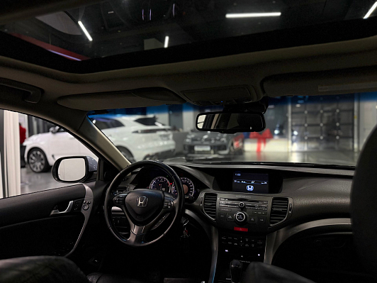 Honda Accord, 2011 года, пробег 170000 км