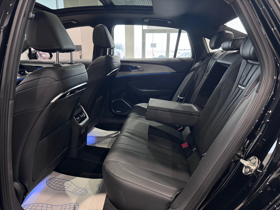 Hongqi H5 Чёрная Серия (Black Edition), черный