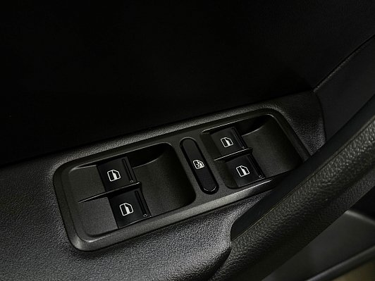 Skoda Yeti Adventure, 2015 года, пробег 189429 км