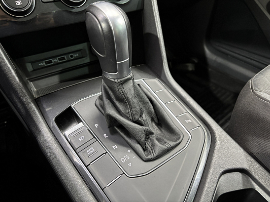 Volkswagen Tiguan Trendline, 2019 года, пробег 83853 км