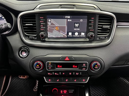 Kia Sorento Лига Европы, 2018 года, пробег 152000 км
