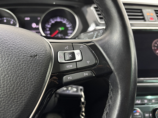 Volkswagen Tiguan Trendline, 2019 года, пробег 83853 км