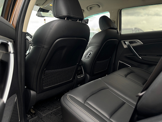 Geely Atlas Luxury, 2021 года, пробег 71600 км