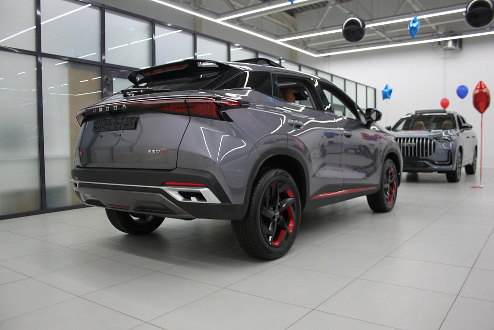 Omoda C5 Стиль, серый