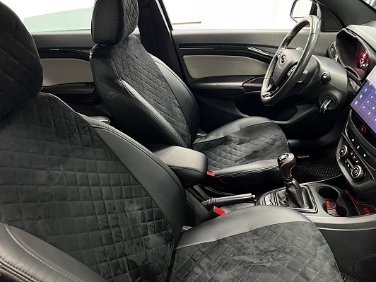 Lada (ВАЗ) Vesta Exclusive, 2019 года, пробег 119000 км