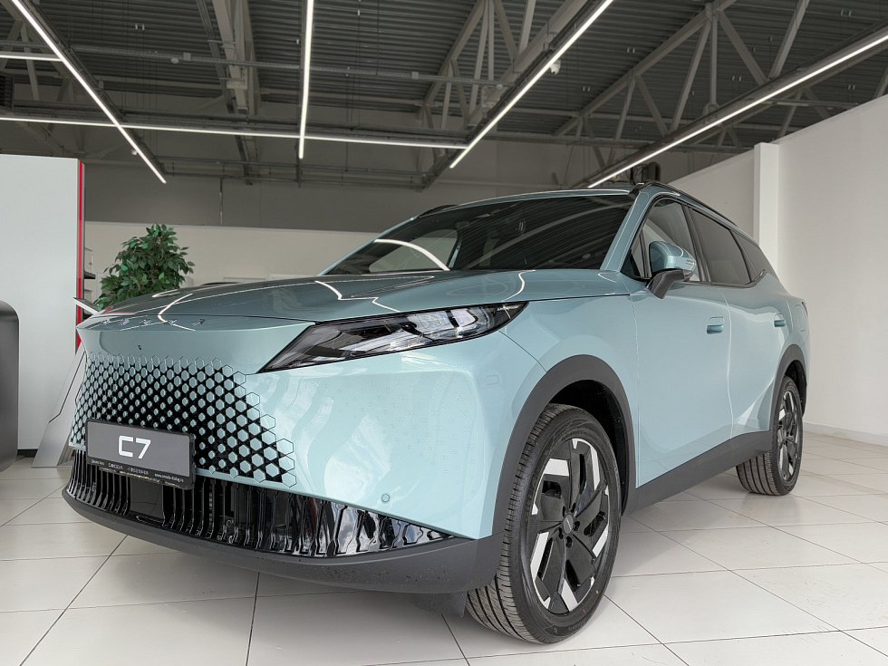 Omoda C7 Драйв, зеленый