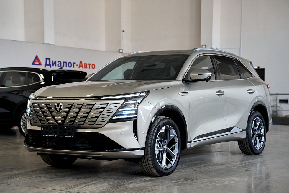 Changan CS75 Plus Люкс, белый