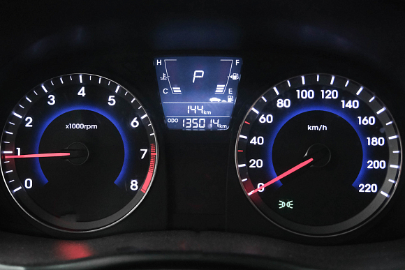 Hyundai Solaris Active, 2013 года, пробег 137000 км