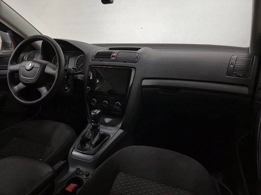 Skoda Octavia Ambition, 2012 года, пробег 290251 км