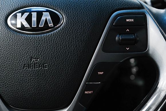 Kia Rio Luxe, 2015 года, пробег 182000 км