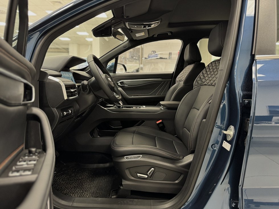 Geely Okavango Флагман, синий