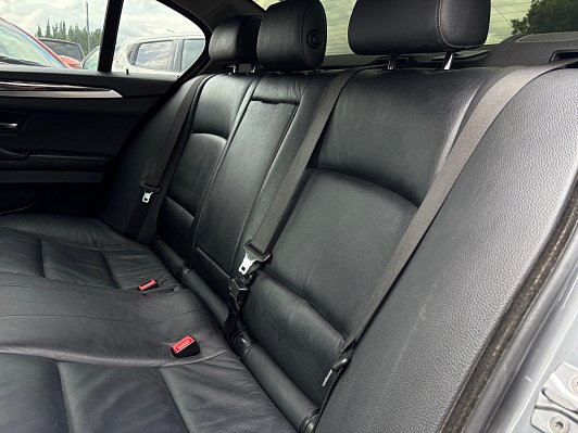 BMW 5 серии, 2013 года, пробег 259279 км