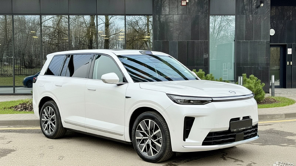 GAC Trumpchi S9 Max (5 Seats), белый