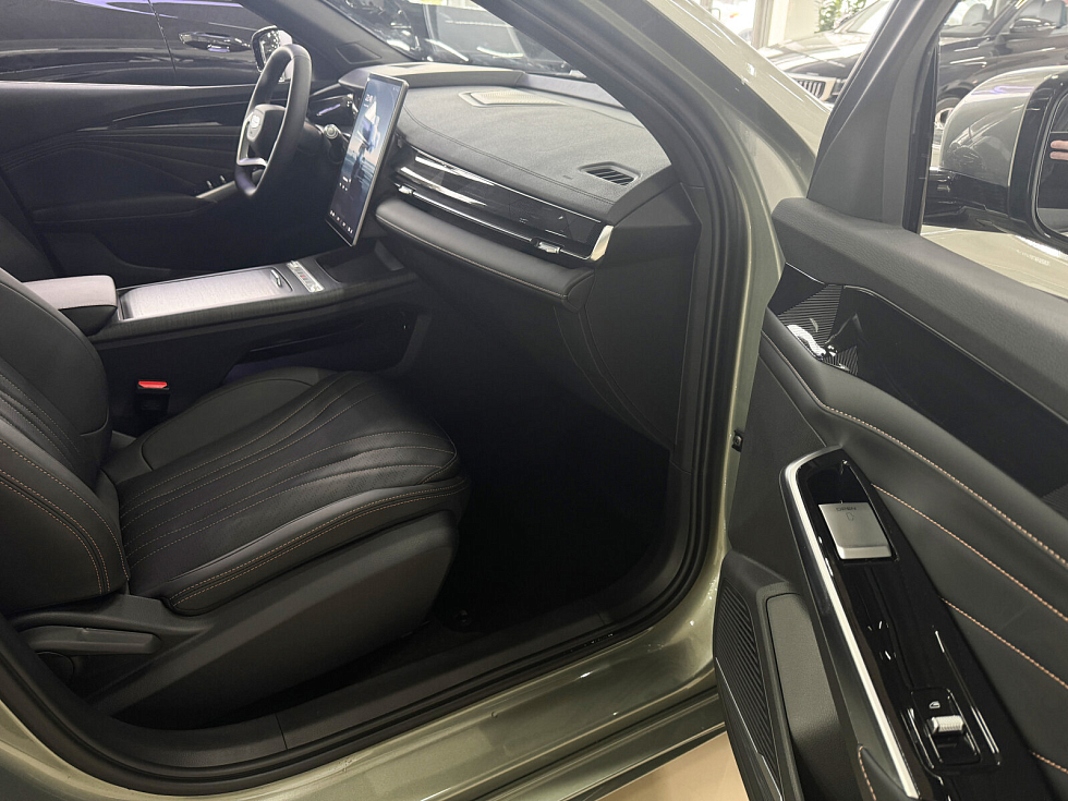 Geely Preface Флагман, зеленый