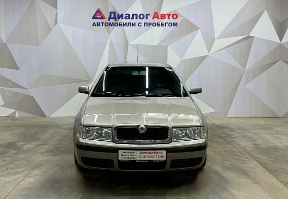 Skoda Octavia, 2007 года, пробег 233661 км