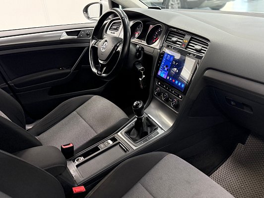 Volkswagen Golf, 2014 года, пробег 300000 км
