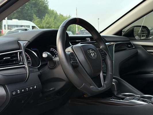 Toyota Camry Элеганс Safety, 2019 года, пробег 92410 км