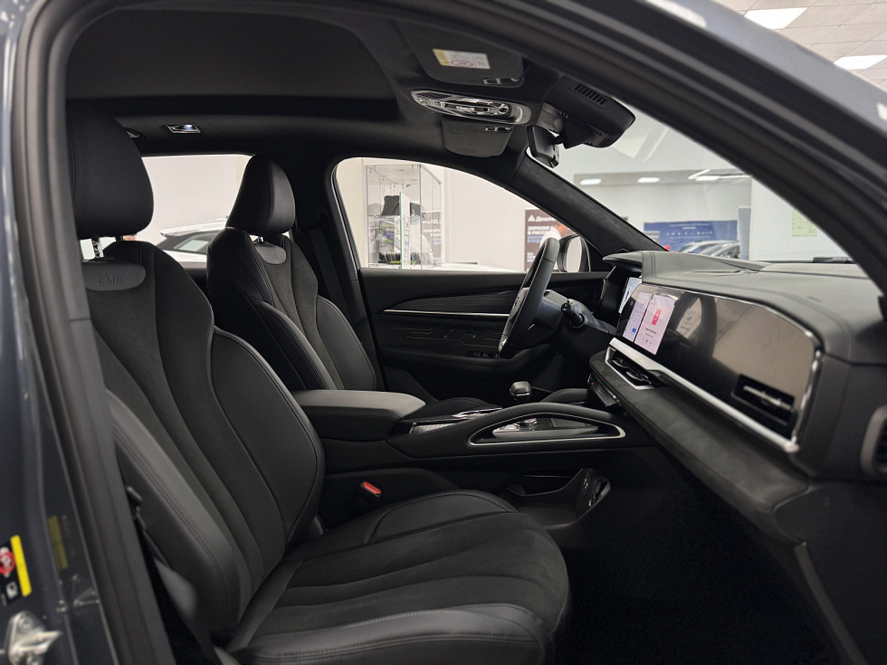 Geely Monjaro Luxury, серый