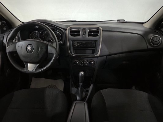 Renault Logan Privilege, 2015 года, пробег 133191 км