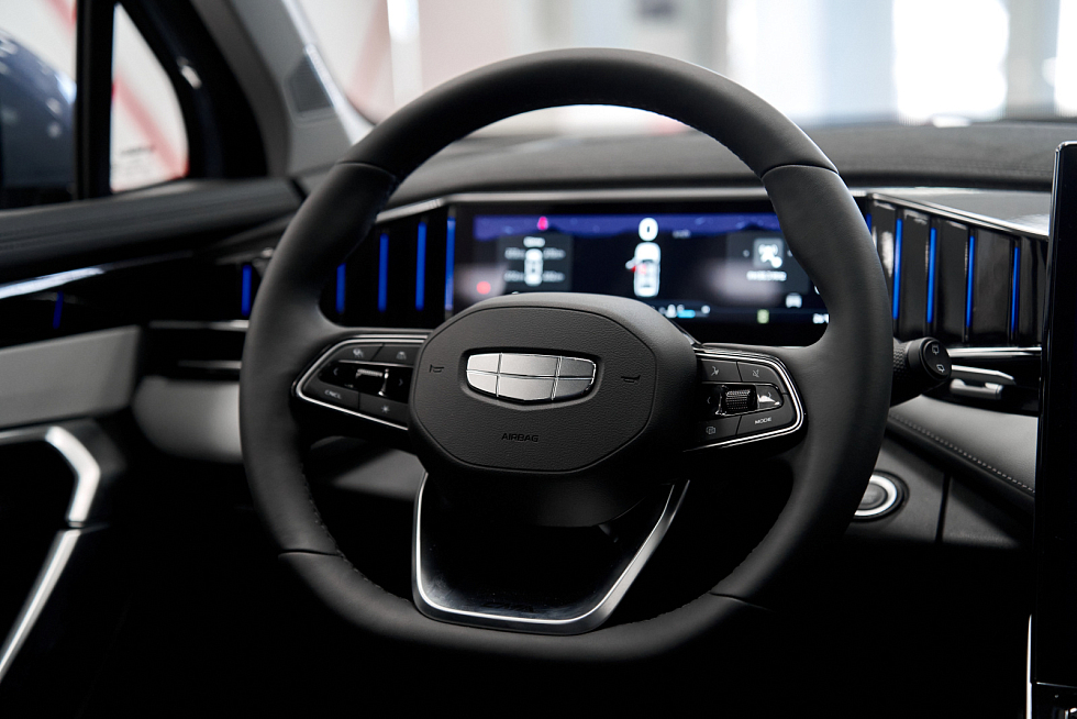 Geely Atlas Спорт, голубой