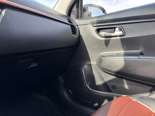 Kia Rio Luxe, 2019 года, пробег 95806 км