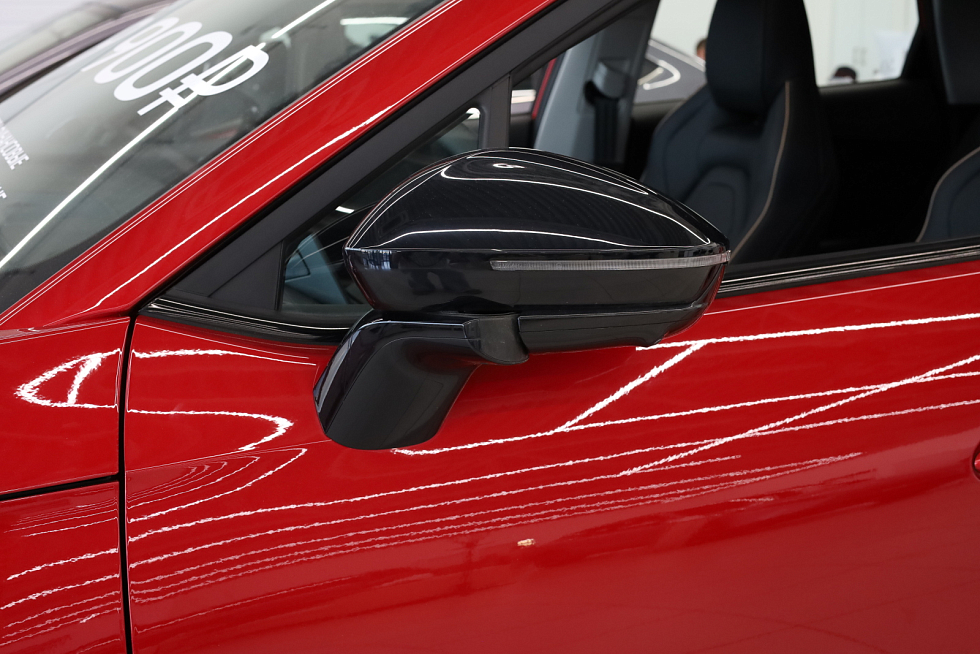 Omoda C5 Стиль, красный