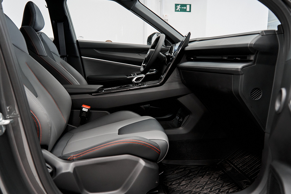 Geely Cityray Флагман, серый