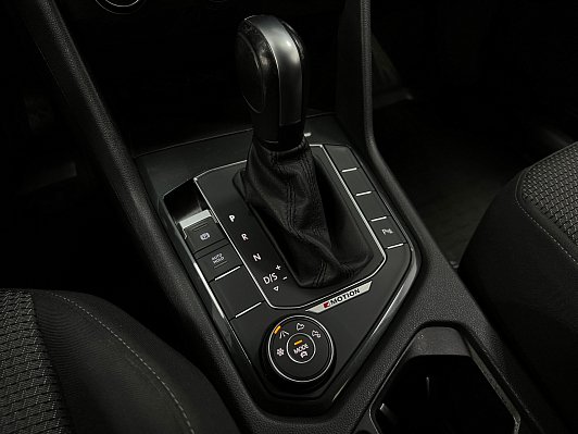 Volkswagen Tiguan Winter Edition, 2020 года, пробег 67678 км