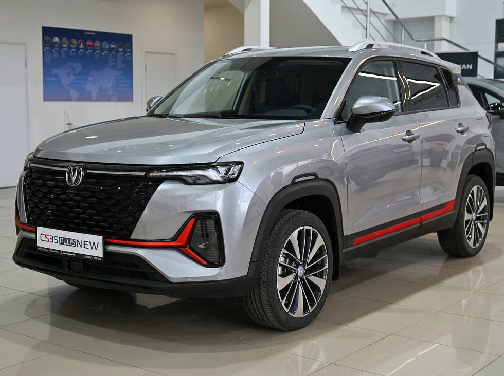 Changan CS35 Plus Техно, серебряный