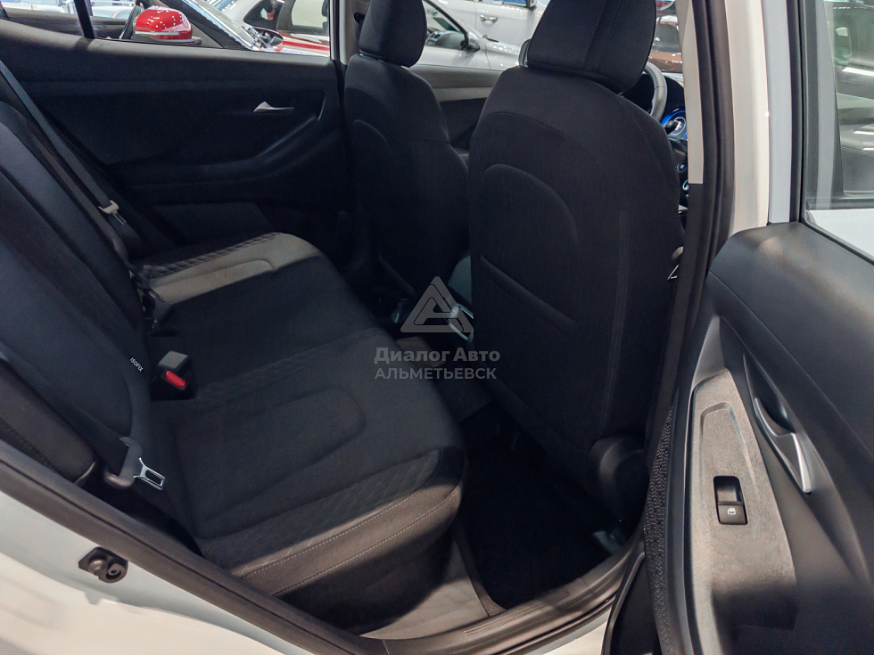 Solaris HC Лайфстайл (Lifestyle) 10.2024, белый