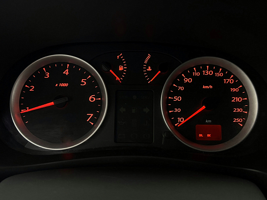 Renault Symbol, 2011 года, пробег 156000 км